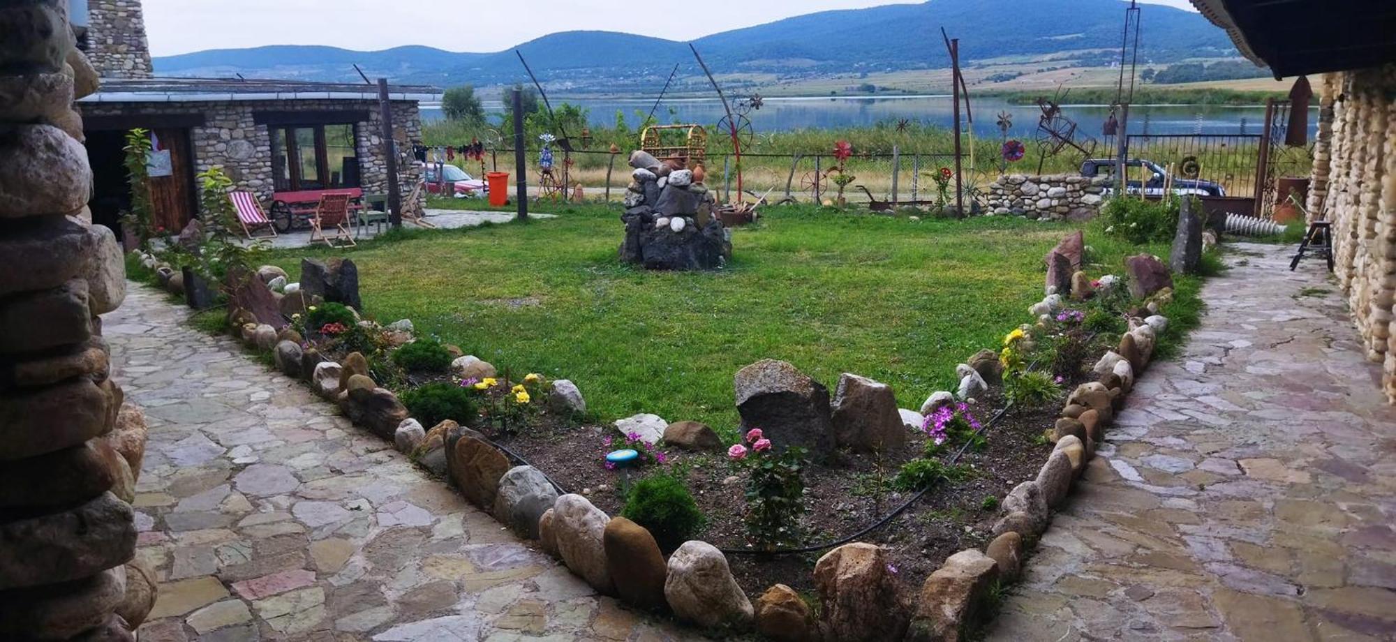Golden Cradle Hotel Bazaleti Kültér fotó